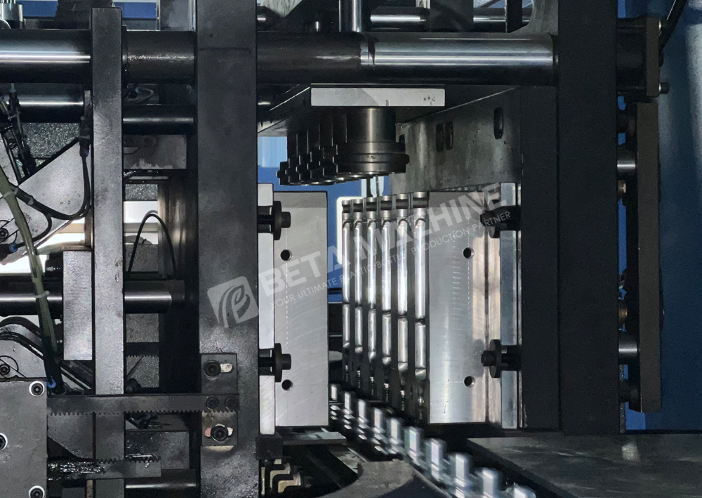 Easy To Change Bottle Shape.